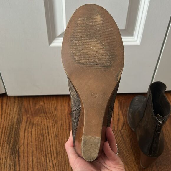 Diba True Wedge Ankle Distressed Leather Boot Size 8.5 - Picture 5 of 5